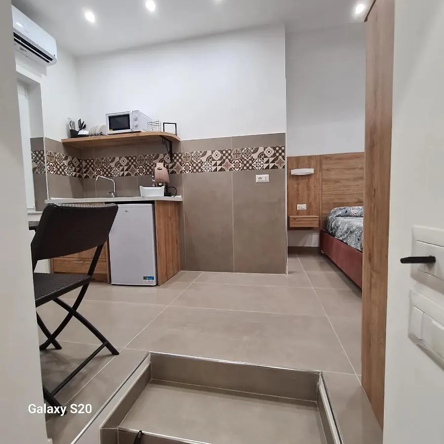 Guest house Residenza Nascari Al Plebiscito Hotel Naples Italy